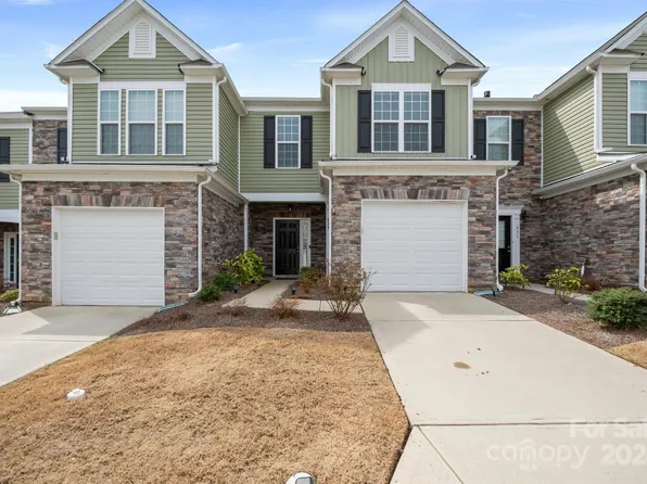 829 Canoe Song Rd, Fort Mill, SC 29708