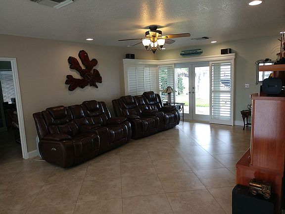 2nd image of 2364 SE 10th Ct