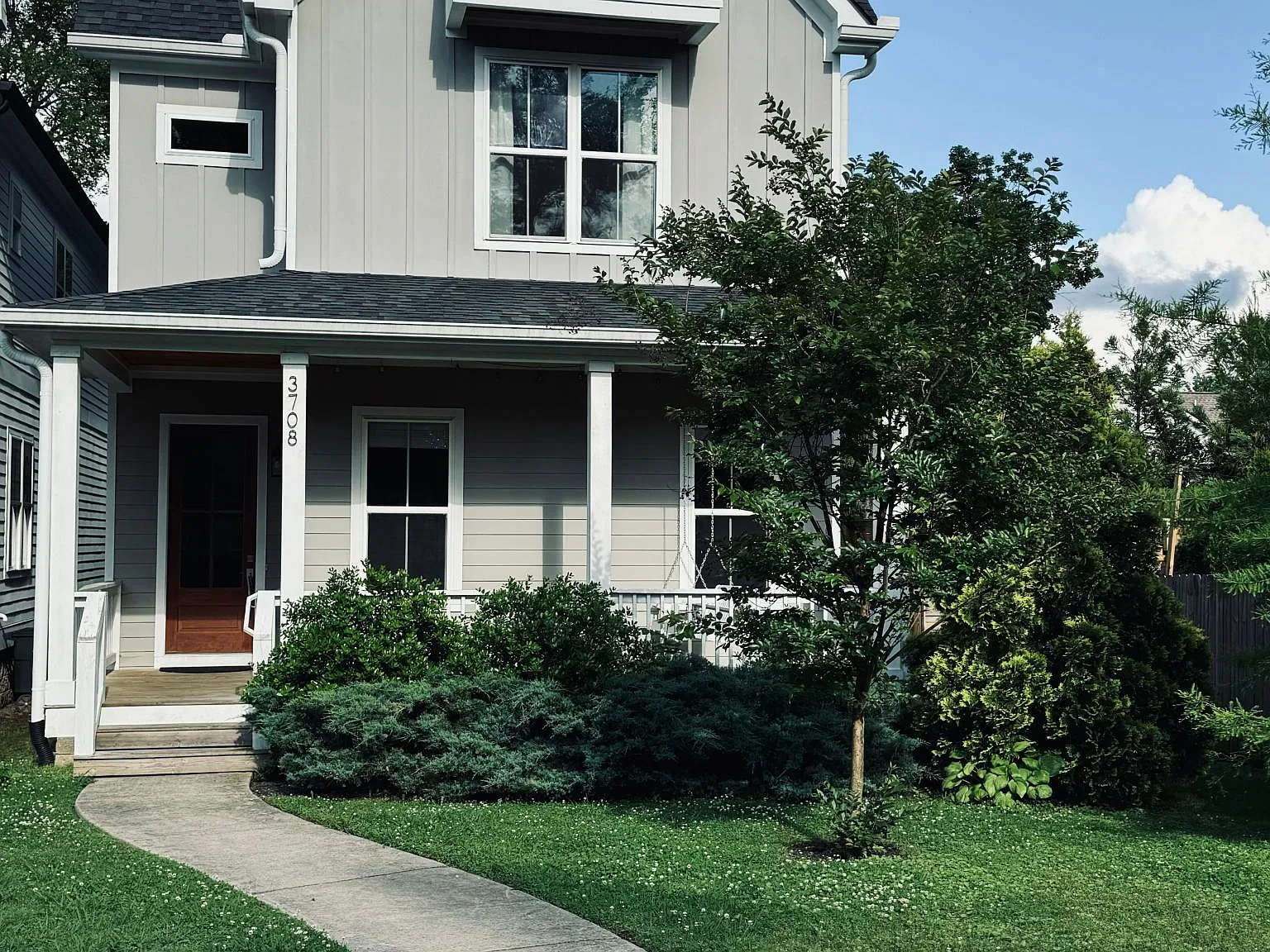 3 bed, 2.5 bath, 2808 sqft, $4,600 — Photo 1