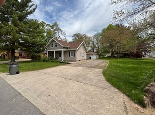 54530 Maple Lane Ave, South Bend, IN 46635