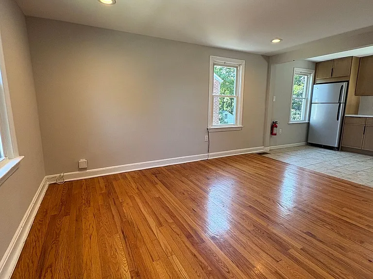 149 Willow Ave #2 — Photo 2
