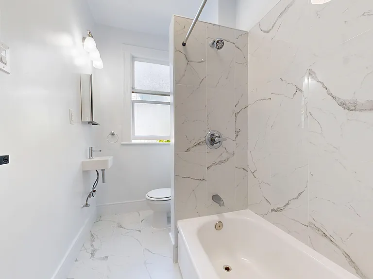 1060 Bush Street — Photo 28
