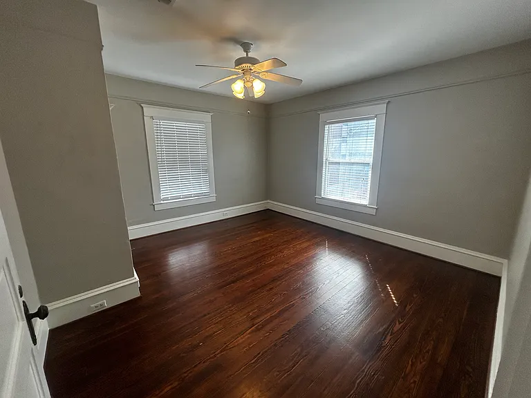 1630 Mistletoe Blvd #B — Photo 8