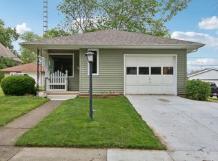 414 S Fischer Ave, Jefferson, WI 53549