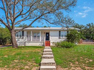 313 Lilac Ln, Terrell Hills, TX 78209
