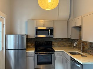 242 Berry Ave APT 1, Bellevue, KY