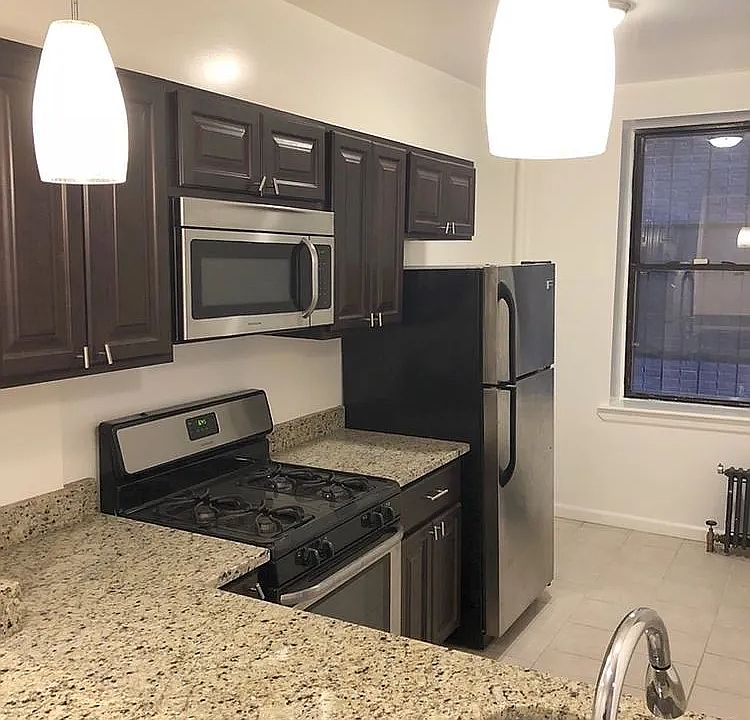 1st image of 3725 81st St Ste 1I