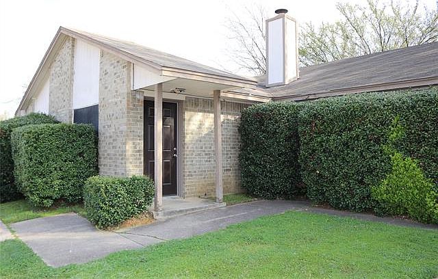 1st image of 310 Shady Valley Dr