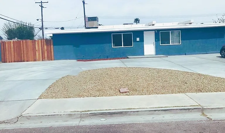 1518 El Segundo Ave — Photo 1