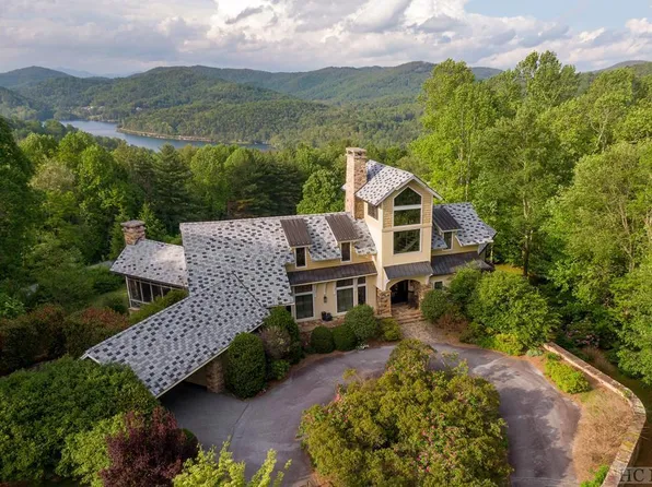 82 Drystack Way, Cashiers, NC 28717