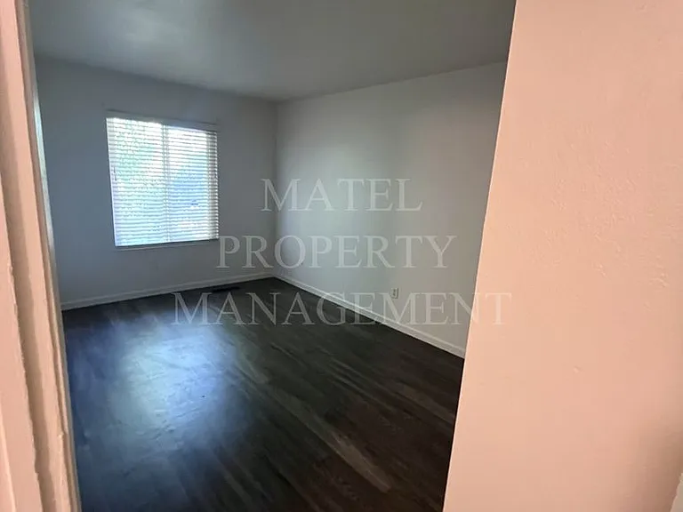 321 Gran Via Ct — Photo 14
