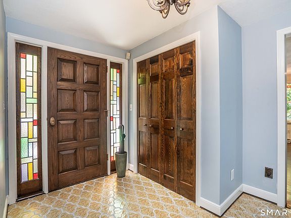 3rd image of 15 Rushleigh Road