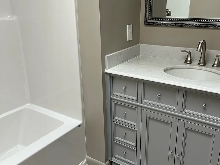 117 W New Castle St — Photo 10
