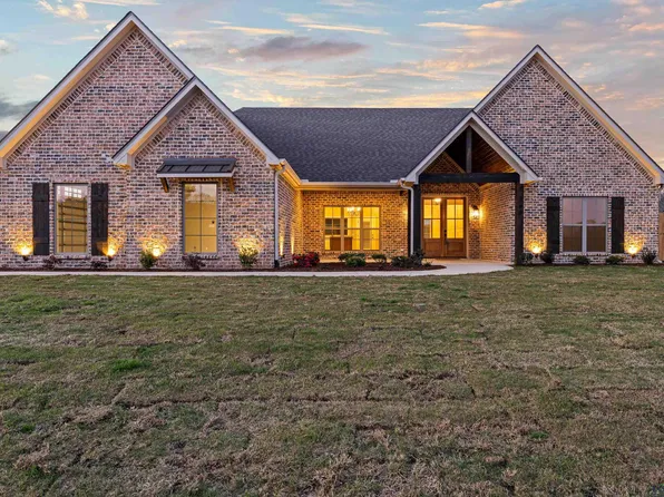 169 Andrews St, Kilgore, TX 75662