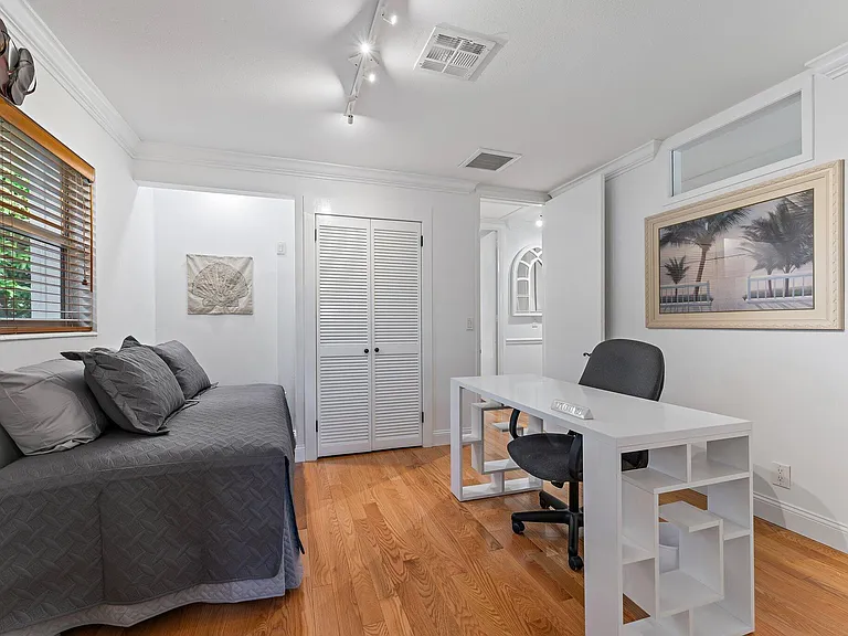 460 Sunrise Way — Photo 15