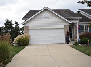 1208 Hunters Chase Dr, Eureka, MO 63025