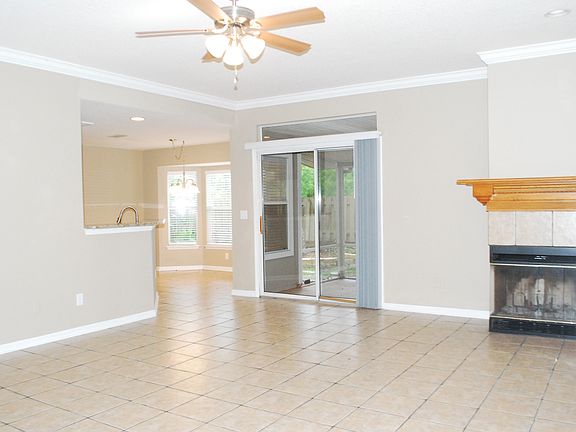 4th image of 2919 Tidewater St