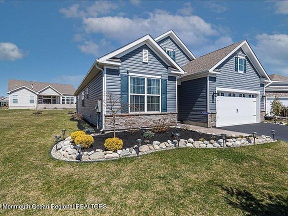2nd image of 5 Otter Cir