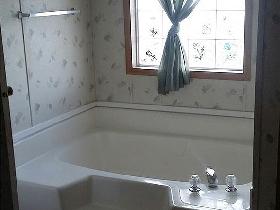 4th image of 3305 Antelope Way