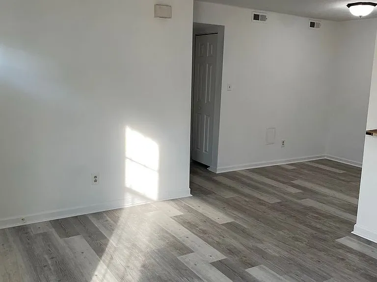 5716 Summit Arch — Photo 6