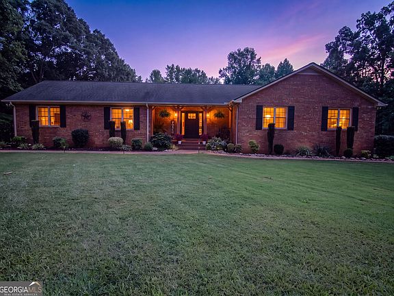 3rd image of 2714 Dorsey Peek Rd