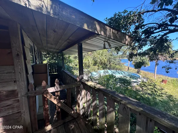 15134 Lucy Ln, Southport, FL 32409