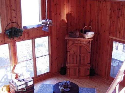 4th image of 505 Finch Dr