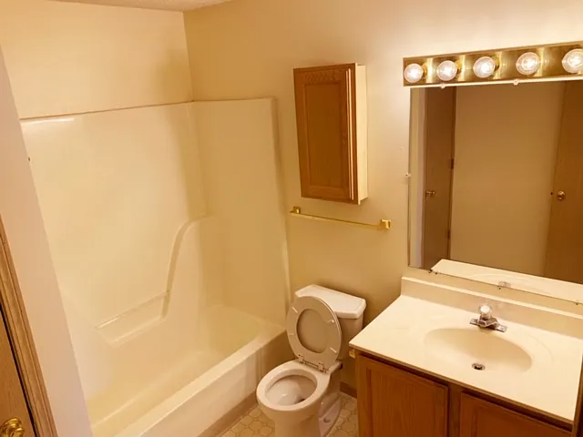 1864 Cambridge Park Pl — Photo 11