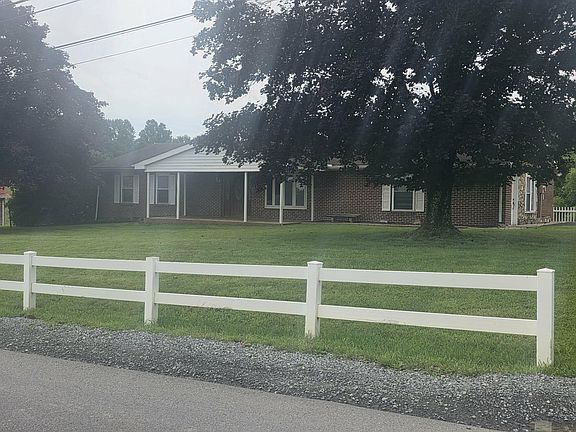 2nd image of 206 Wolf Creek Rd