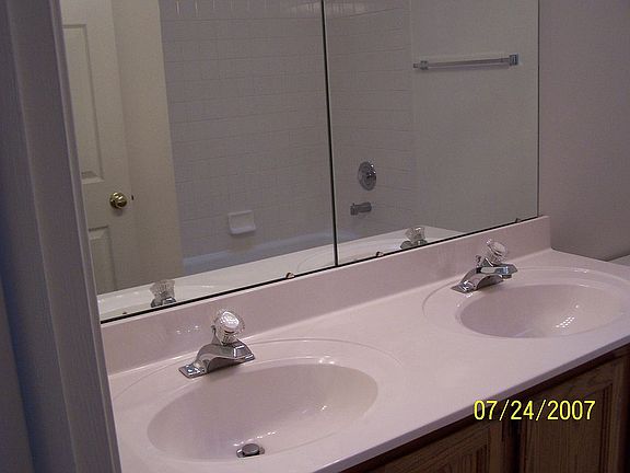Double Bowl Sinks