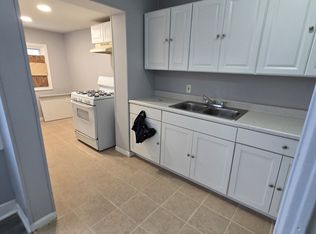 7122 Theodore St, Philadelphia, PA 19142
