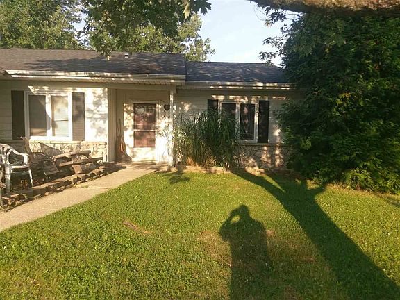3rd image of 2422 Hillock Ct