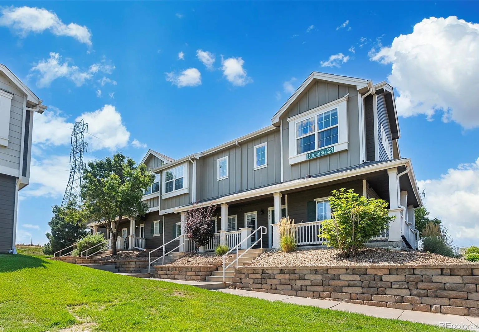 3 bed, 2.5 bath, 1328 sqft, $2,800 — Photo 1