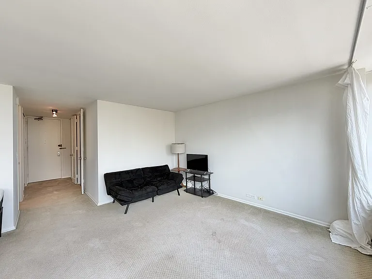 4800 Chicago Bch #S8081 — Photo 9