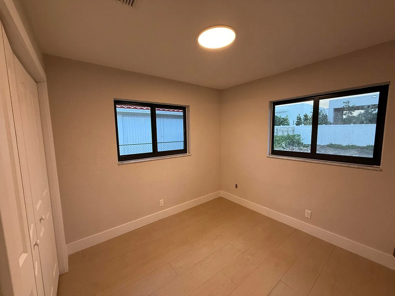2 bed, 2.0 bath, 1234 sqft, $4,500 — Photo 3