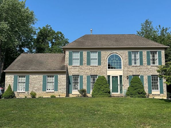 211 Cullen Way