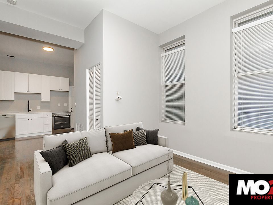 1st image of 1452 N Bosworth Ave APT 1R
