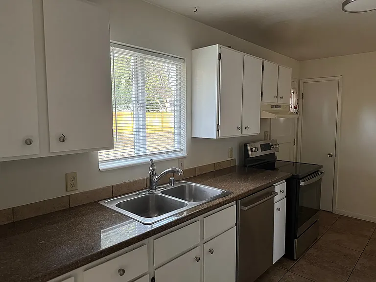 8224 NE 123rd St — Photo 10