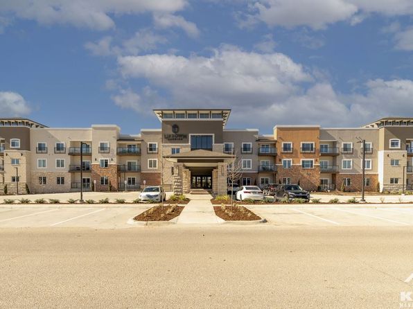 143 N Rutan St #3B-2BA-1352SQFT