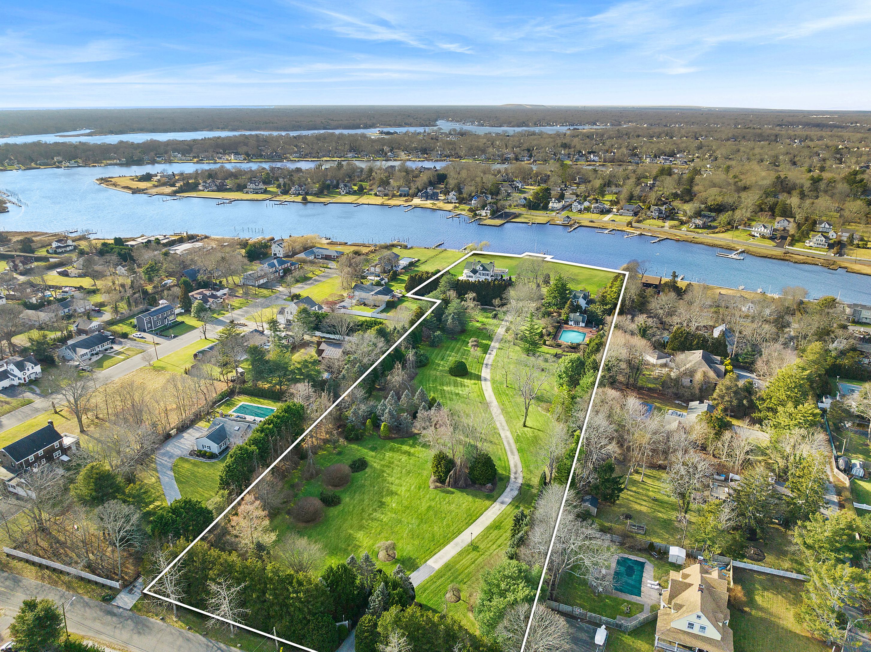 104 Union Ave, Center Moriches, NY 11934 Out East