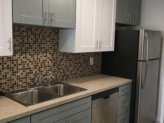 5th image of 1922 2nd Ave Unit 36