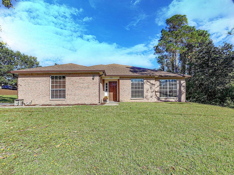 1st image of 208 Villacrest Dr