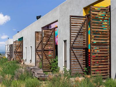 360 Sunshine Valley Rd, Questa, NM, 87556