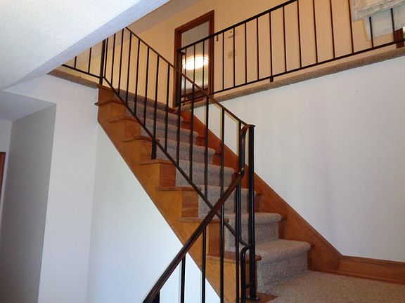 5th image of 15444 Monticello Dr