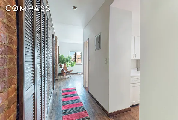 Sold by Compass | media 18