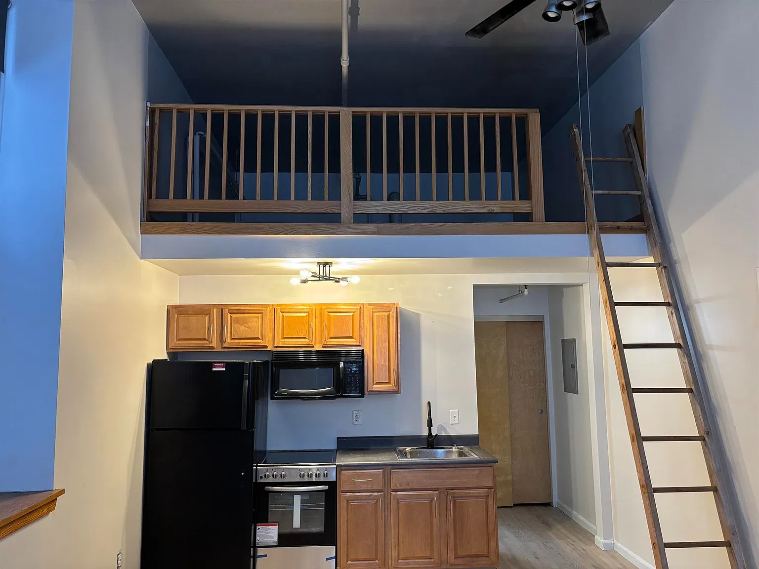 Water Street Apartments — Photo 1