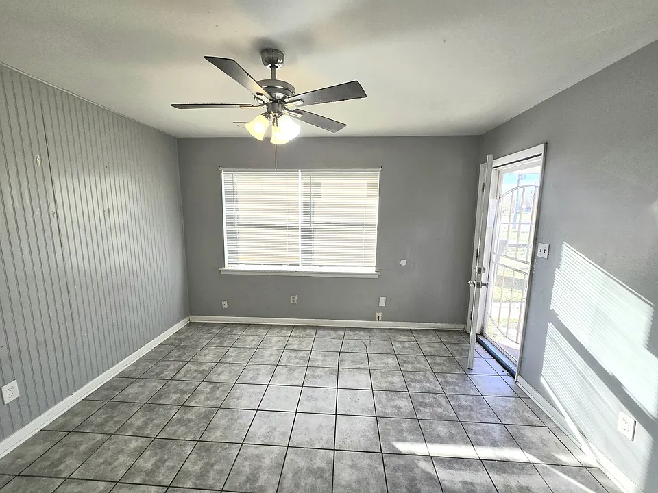 Livingroom4
