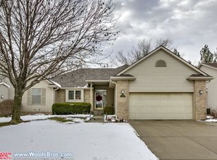 7047 Eagle Ridge Cir, Lincoln, NE 68516
