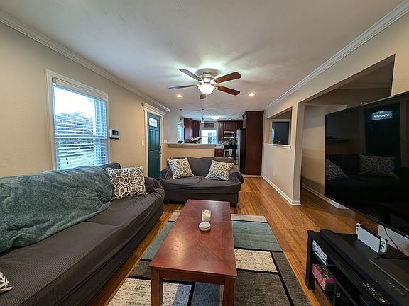 4th image of 316 E Lorengo Ave