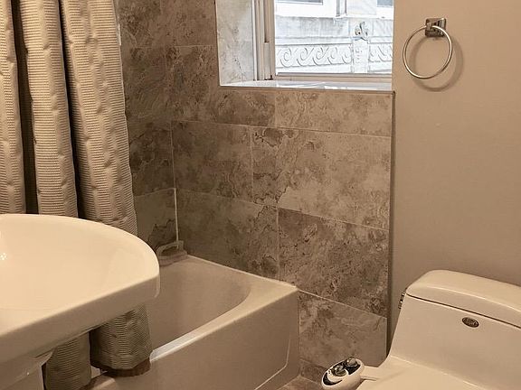 5th image of 2416 W Bryn Mawr Ave